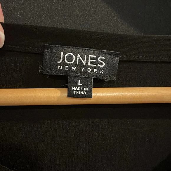 Jones New York Women’s 3/4 Sleeve Black Blouse - Size Large - Picture 4 of 7